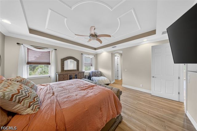 3330 Banyon Hollow LOOP, North Fort Myers, FL 33903