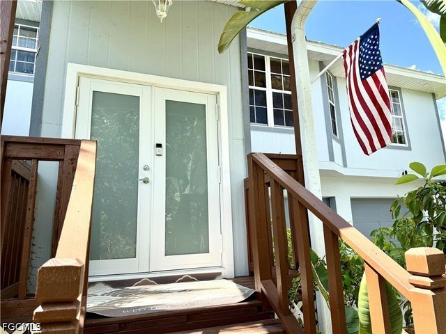 4201 6th ST W, Lehigh Acres, FL 33971