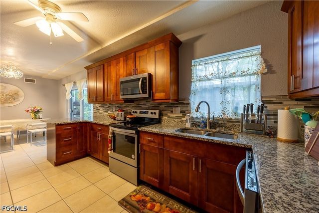 4201 6th ST W, Lehigh Acres, FL 33971