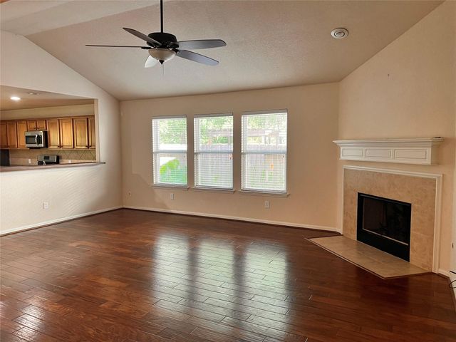 174 Fairwind Trail Drive, The Woodlands, TX 77385