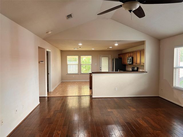 174 Fairwind Trail Drive, The Woodlands, TX 77385