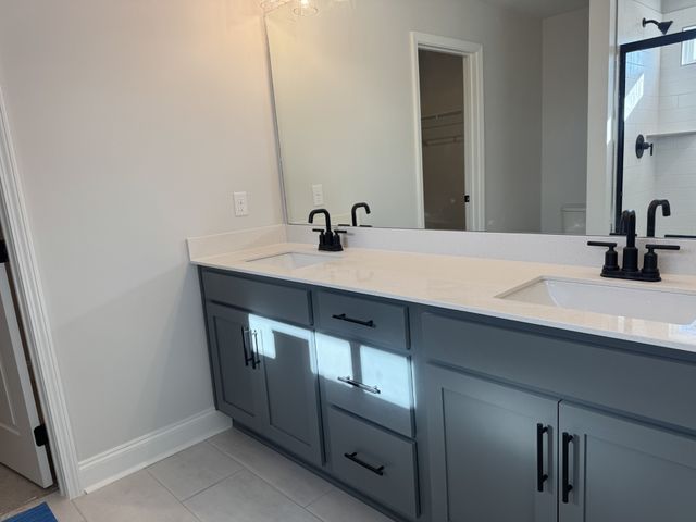 132 Dahlia Dr, La Vergne, TN 37086