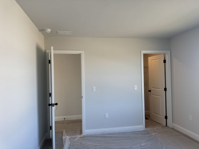 132 Dahlia Dr, La Vergne, TN 37086