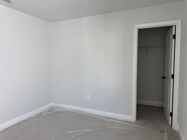 132 Dahlia Dr, La Vergne, TN 37086