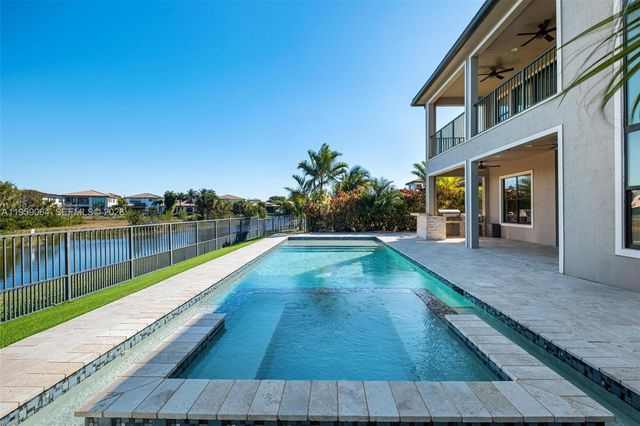 11475 E Watercrest Cir E, Parkland, FL 33076