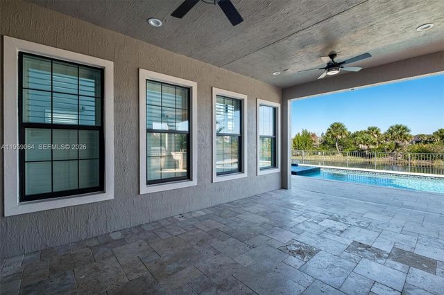 11475 E Watercrest Cir E, Parkland, FL 33076