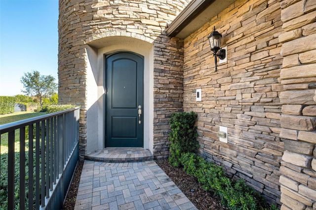 11475 E Watercrest Cir E, Parkland, FL 33076