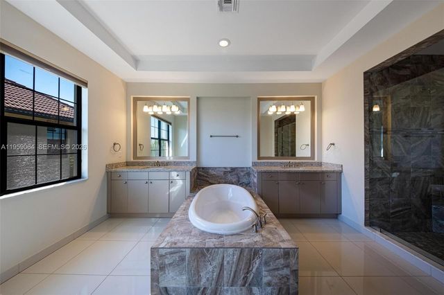 11475 E Watercrest Cir E, Parkland, FL 33076