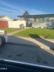 924 Piedmont Street, Oxnard, CA 93035