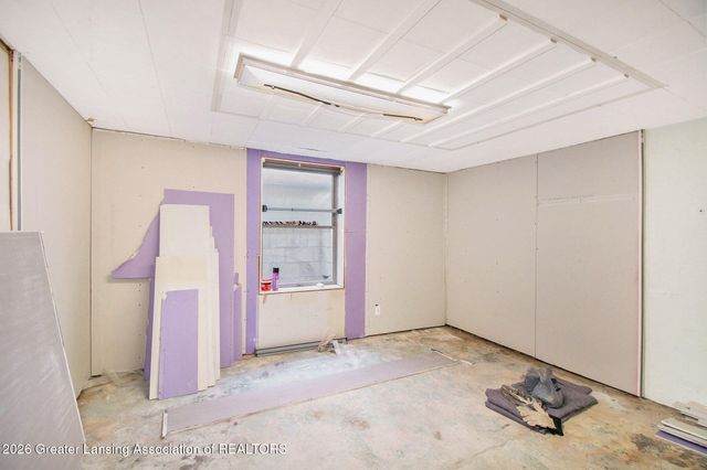 922 E Michigan Avenue, East Lansing, MI 48823
