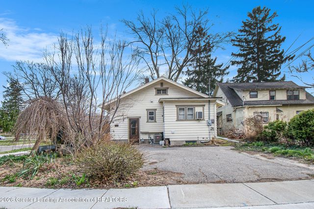 922 E Michigan Avenue, East Lansing, MI 48823