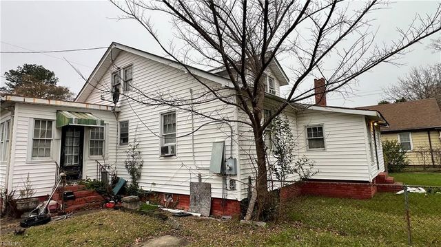 1907 Azalea AVE, Portsmouth, VA 23704