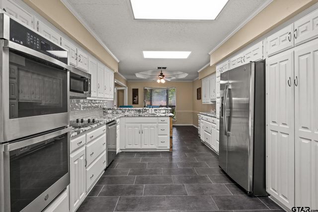 1801 N Fairway, Mount Pleasant, TX 75455