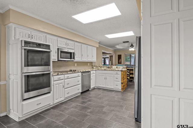 1801 N Fairway, Mount Pleasant, TX 75455