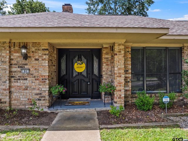 1801 N Fairway, Mount Pleasant, TX 75455