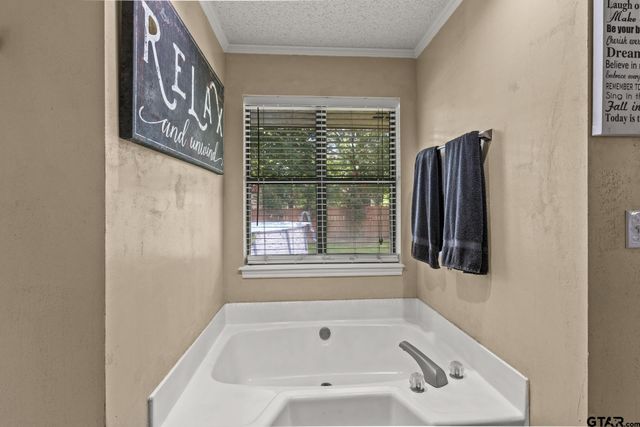 1801 N Fairway, Mount Pleasant, TX 75455