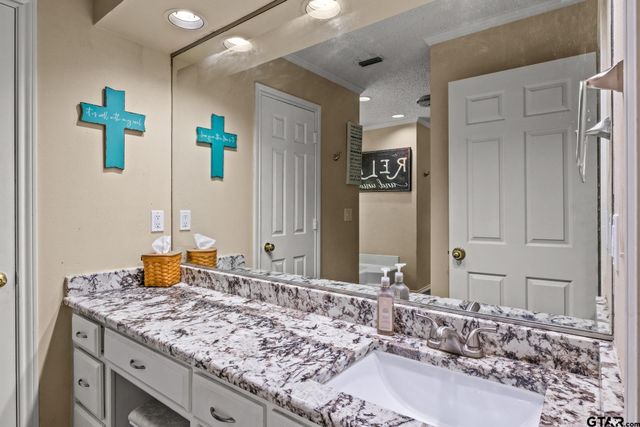 1801 N Fairway, Mount Pleasant, TX 75455