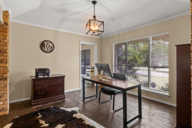 1801 N Fairway, Mount Pleasant, TX 75455
