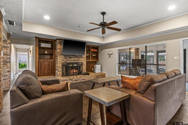 1801 N Fairway, Mount Pleasant, TX 75455
