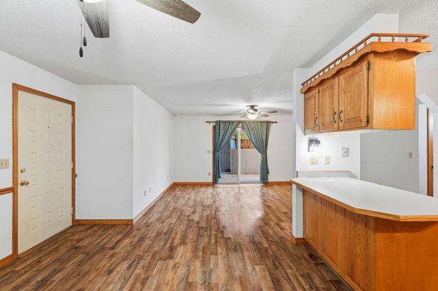 180 Wilshire Drive 88, Hollister, MO 65672