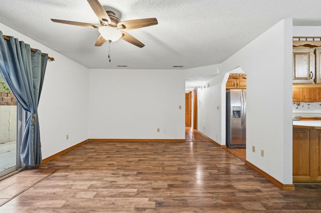 180 Wilshire Drive 88, Hollister, MO 65672