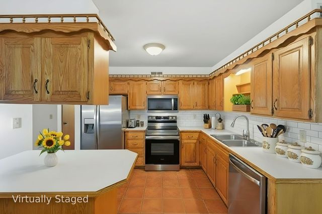 180 Wilshire Drive 88, Hollister, MO 65672