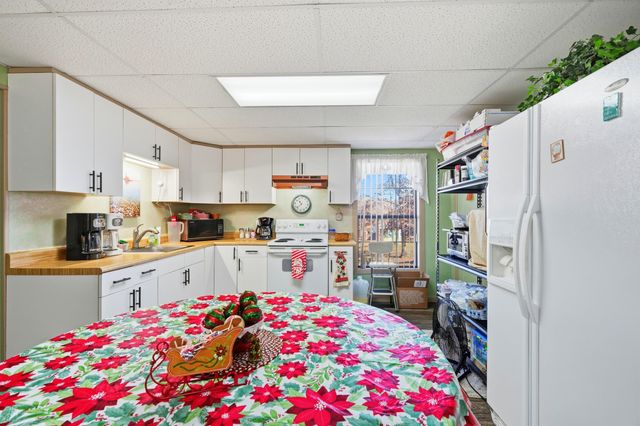 180 Wilshire Drive 88, Hollister, MO 65672