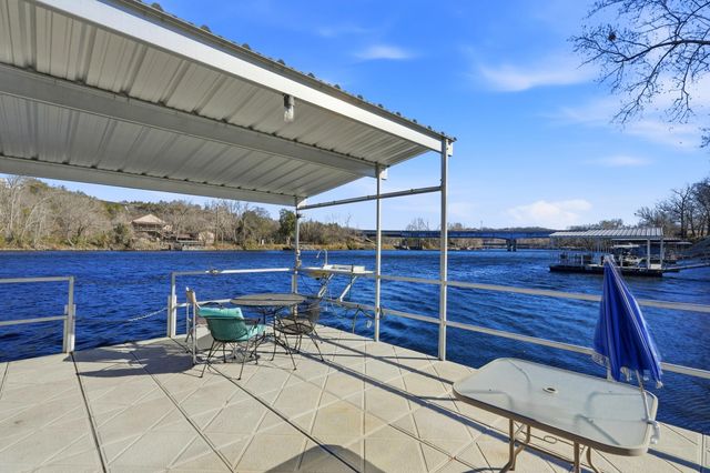 180 Wilshire Drive 88, Hollister, MO 65672