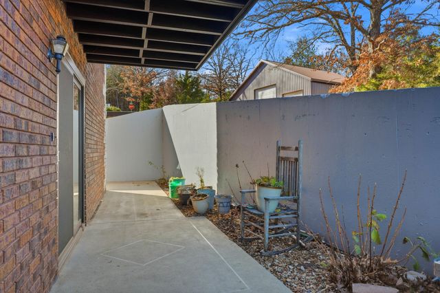 180 Wilshire Drive 88, Hollister, MO 65672