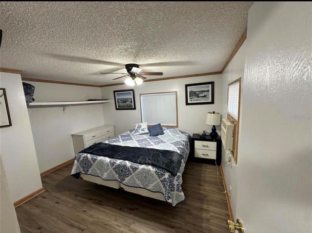 40812 GRAYS AIRPORT ROAD, Lady Lake, FL 32159