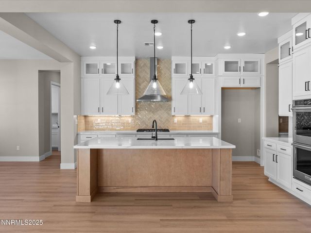 200 Pebble Creek Drive, Sparks, NV 89441