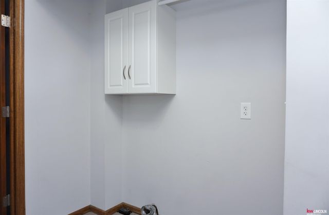 2218 Southwood Place, Lincoln, NE 68512