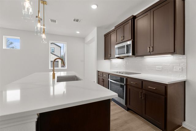 6904 Gorman Falls Trail, Dallas, TX 75228