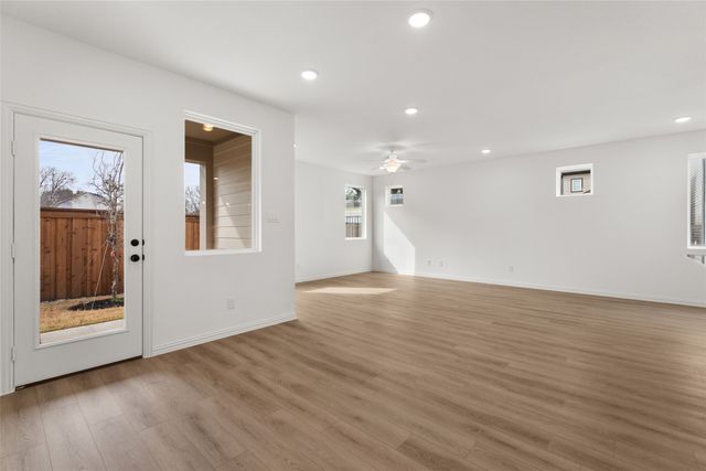 6904 Gorman Falls Trail, Dallas, TX 75228