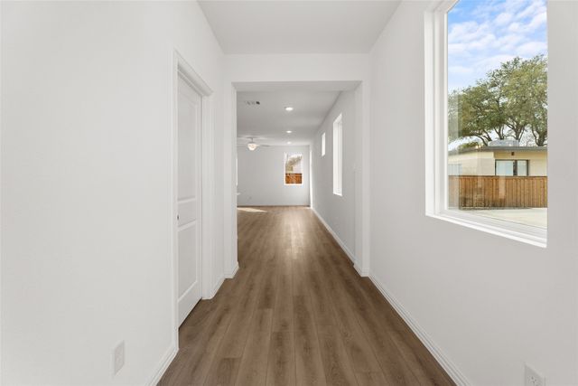 6904 Gorman Falls Trail, Dallas, TX 75228