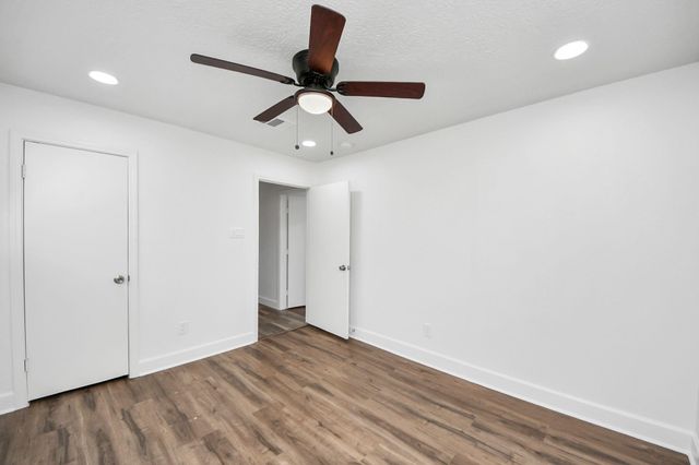 11410 Rockford Drive, Houston, TX 77048