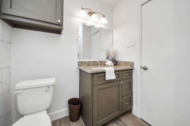 11410 Rockford Drive, Houston, TX 77048