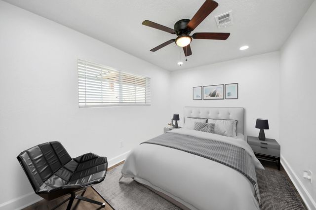 11410 Rockford Drive, Houston, TX 77048