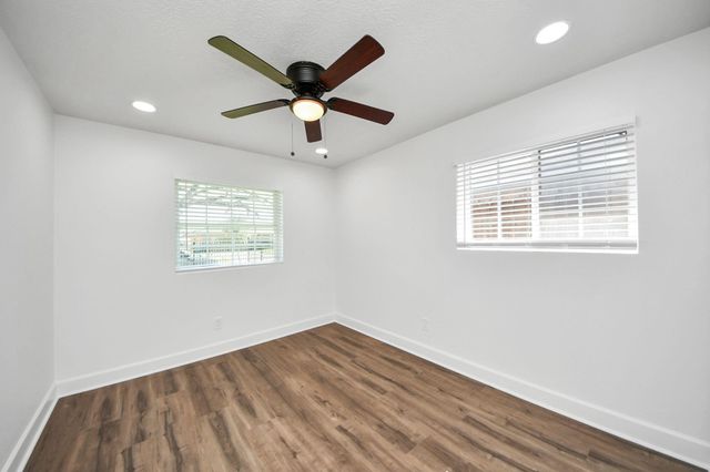 11410 Rockford Drive, Houston, TX 77048