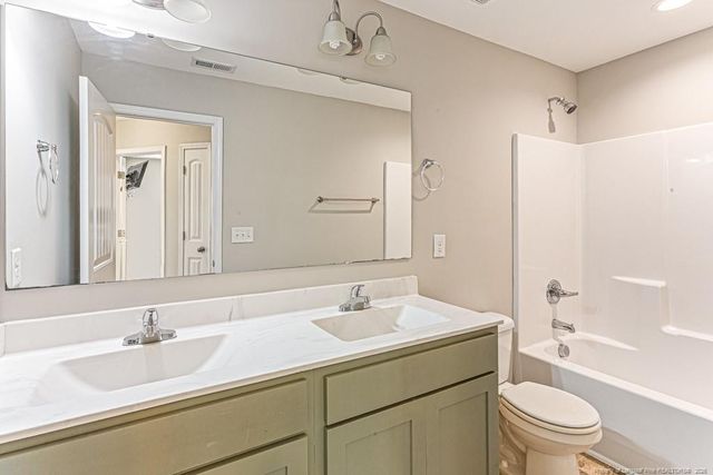 2240 Mannington Drive, Fayetteville, NC 28306