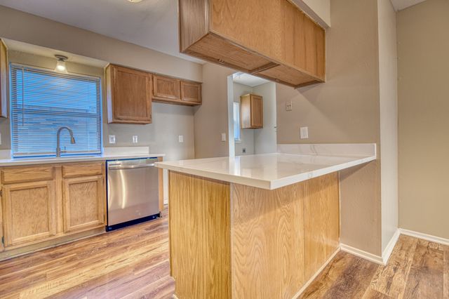 327 Southerland Avenue, Mesquite, TX 75150