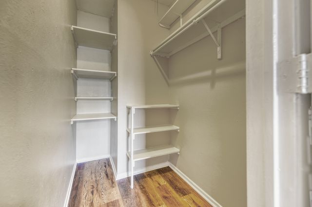 327 Southerland Avenue, Mesquite, TX 75150