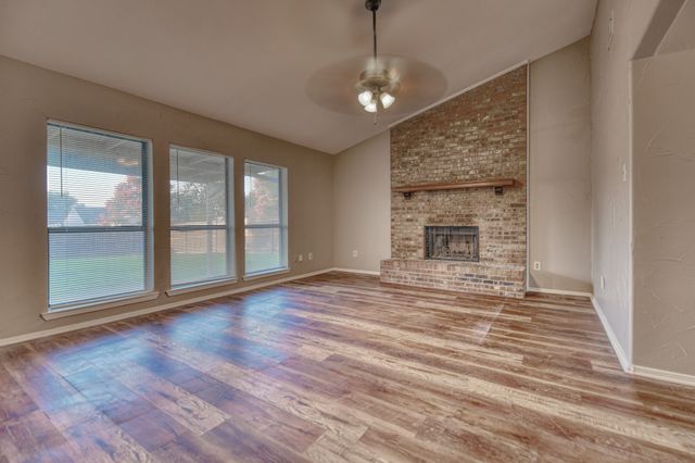327 Southerland Avenue, Mesquite, TX 75150