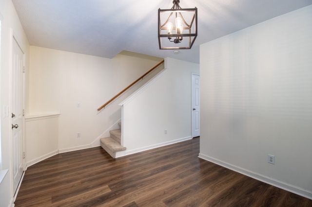 622 Flintlock Ct, Nashville, TN 37217