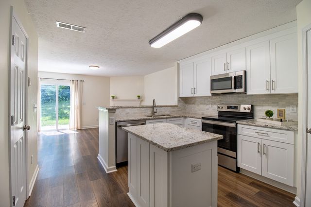 622 Flintlock Ct, Nashville, TN 37217