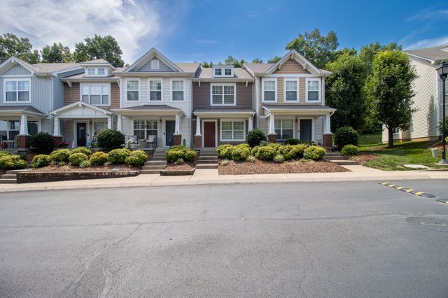 622 Flintlock Ct, Nashville, TN 37217