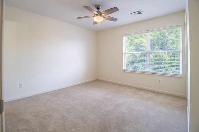 622 Flintlock Ct, Nashville, TN 37217