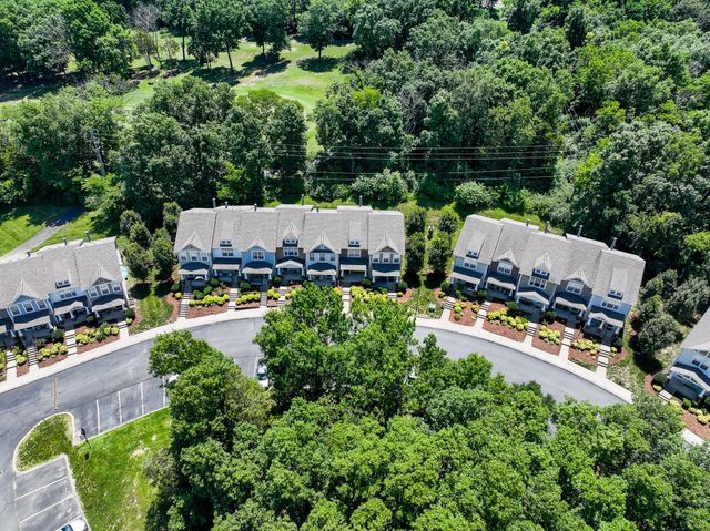 622 Flintlock Ct, Nashville, TN 37217