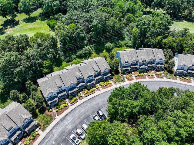 622 Flintlock Ct, Nashville, TN 37217
