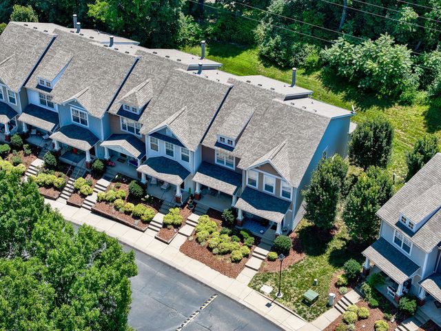 622 Flintlock Ct, Nashville, TN 37217